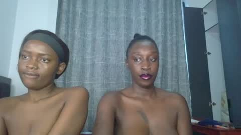kinky_leila online show from June 24, 5:36 am