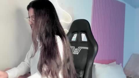 kinky yeyns online show from January 16, 12:52 am