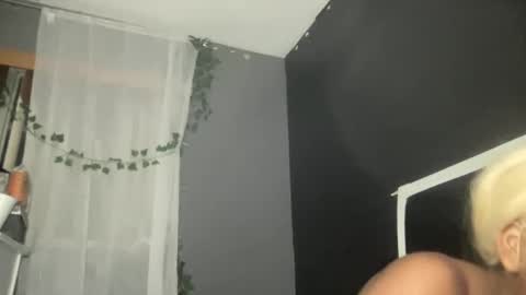 Bunniii online show from February 10, 3:46 am