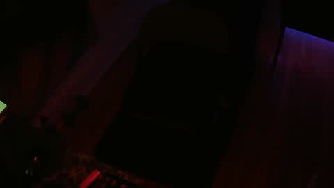 Snapshot of kinkysoup chatting on January 23, 5:24 am kinkysoup online show from January 23, 5:24 am