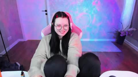 kira online show from April 9, 6:19 am