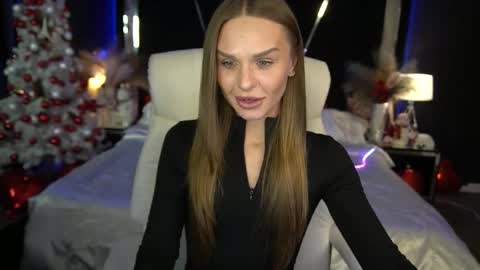 kiraagray online show from December 15, 2:02 pm