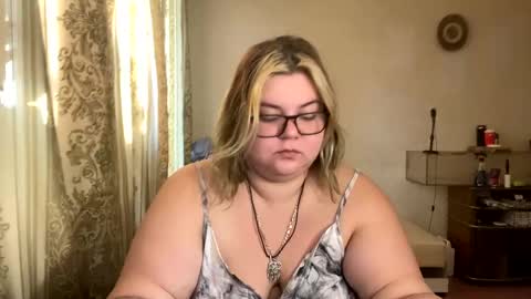 Just Kira online show from March 9, 1:48 pm