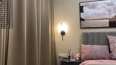 Snapshot of kiramystery chatting on February 1, 12:04 pm Kira online show from February 1, 12:04 pm