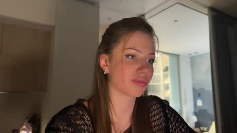 Kira online show from April 2, 2:13 pm