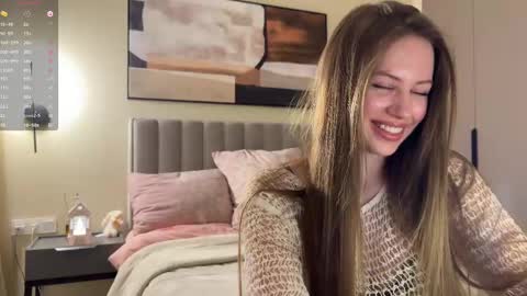 Snapshot of kiramystery chatting on February 21, 1:00 pm Kira online show from February 21, 1:00 pm