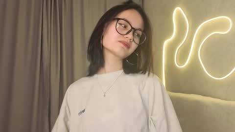 Miko online show from February 19, 6:40 pm