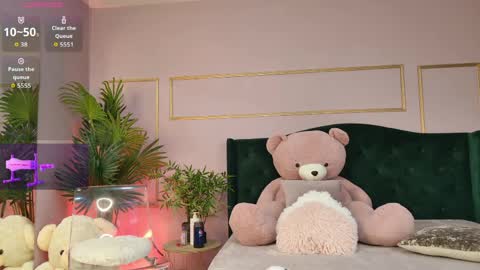 Kirra online show from April 2, 5:04 am