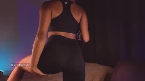 See you in a few minutes today December 1st. online show from November 15, 1:18 am