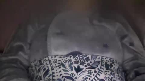 kissandtell1357 online show from October 24, 6:52 pm