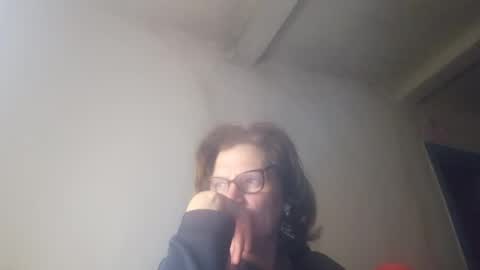 kissandvibe online show from May 30, 6:39 pm