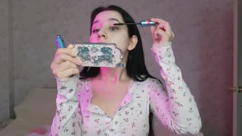 Hot Eva online show from April 11, 8:18 am