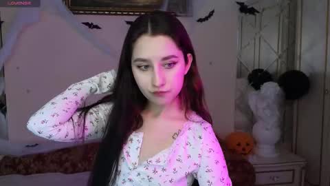 Hot Eva online show from November 1, 5:06 am