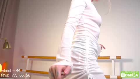 Kate  online show from November 13, 3:04 pm