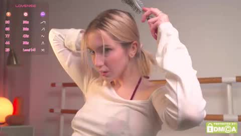 Kate  online show from November 21, 2:37 pm