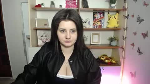 kissleoxx online show from May 15, 12:13 pm