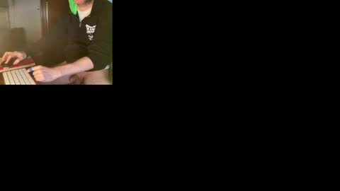 kissofbanned1983 online show from April 14, 10:40 am