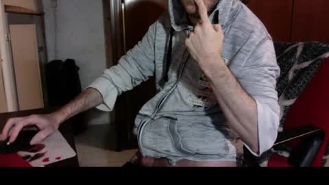 kissofbanned1983 online show from December 15, 4:36 pm