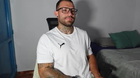 kite__ online show from February 6, 12:54 am