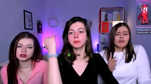 kitniss online show from March 6, 9:25 pm