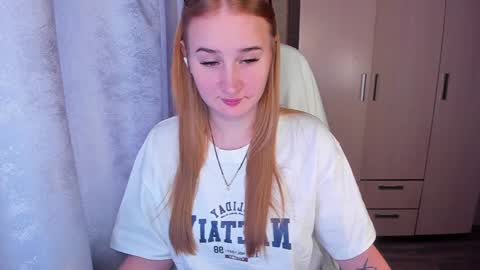 kitten_sun online show from January 20, 9:24 am