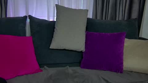 Karen online show from March 7, 1:27 am