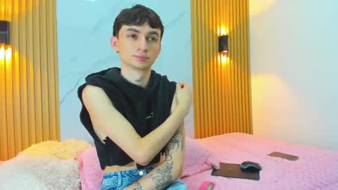 kitty_gill online show from December 28, 5:35 pm
