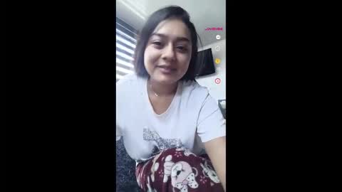 Snapshot of kitty_hottt_ chatting on October 2, 5:01 pm giss online show from October 2, 5:01 pm