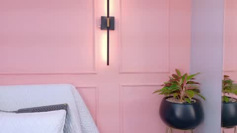 kitty_model online show from April 29, 12:21 pm