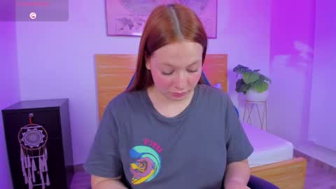 K I T T Y online show from March 31, 3:12 pm