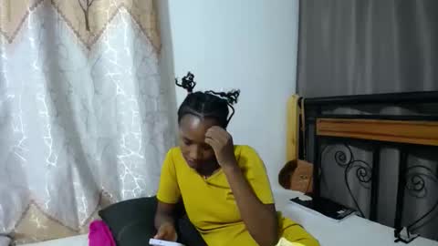 Fay online show from April 19, 6:54 pm