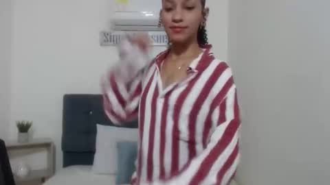 kittylove_x online show from April 25, 9:56 pm