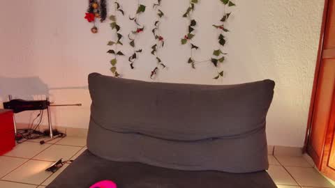 Snapshot of kittylu__ chatting on January 18, 1:30 am L FOLLOW ME ON IG kittylu online show from January 18, 1:30 am