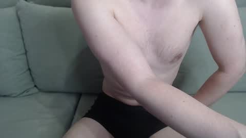Snapshot of kittysweety_alex1 chatting on February 15, 7:06 pm kittysweety_alex1 online show from February 15, 7:06 pm