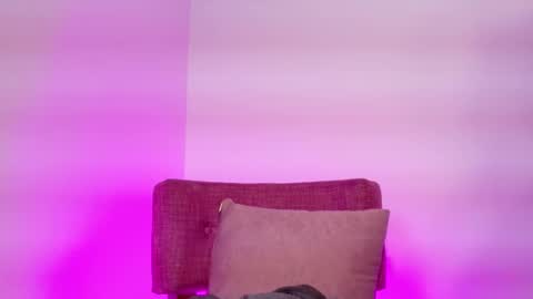 Kitty Hill online show from January 14, 4:09 am