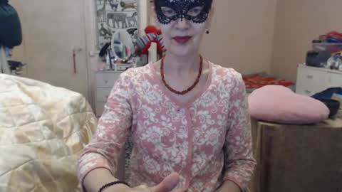 KiuminBerry online show from July 1, 9:29 am