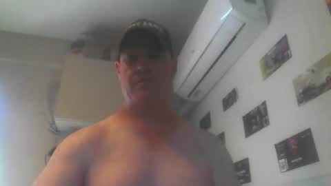 kiwiguy19773 online show from April 1, 12:00 am
