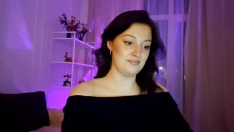 KlaraLips online show from March 24, 9:10 pm