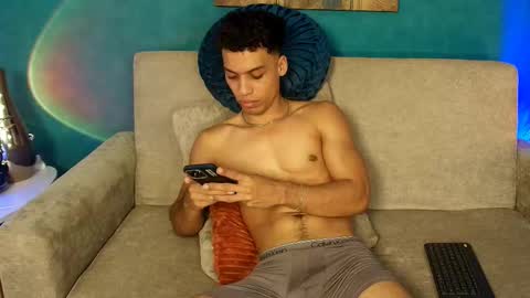 Snapshot of klaton__ chatting on October 13, 2:13 am klaton__ online show from October 13, 2:13 am