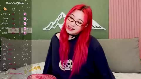 Snapshot of klee_love chatting on October 18, 5:22 am Klee online show from October 18, 5:22 am