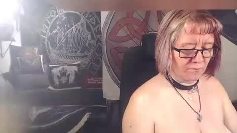 Michelle online show from November 28, 7:10 pm