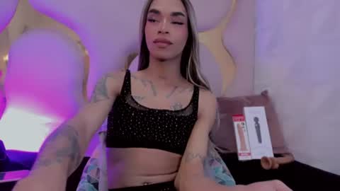 Kloe online show from July 24, 4:48 pm