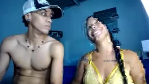 kloeandjersi online show from July 6, 12:40 am