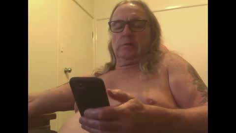 knobout online show from April 14, 11:02 am