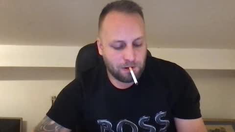 Snapshot of kobasic chatting on October 12, 4:05 am hugo online show from October 12, 4:05 am