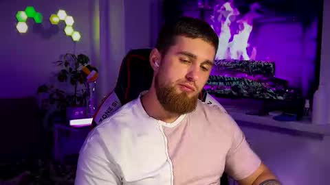 Sweet boy online show from January 9, 5:18 pm