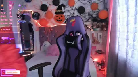 Snapshot of konan_atsuko1 chatting on October 16, 6:29 pm konan_atsuko1 online show from October 16, 6:29 pm