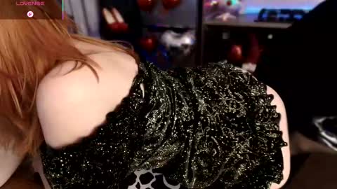 SexyCandyXXX online show from December 17, 8:59 pm