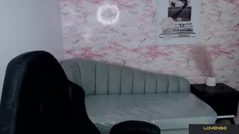 Snapshot of koraa_t chatting on October 8, 3:02 am koraa online show from October 8, 3:02 am
