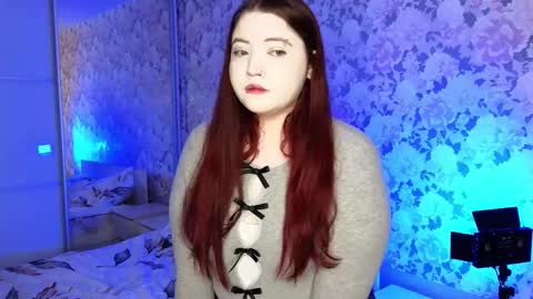 Noa online show from December 20, 1:29 pm